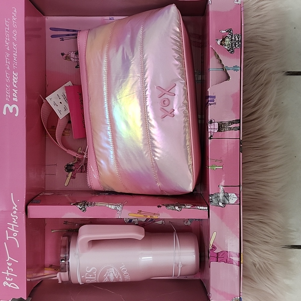 RARE FIND!! BRAND NEW BETSEY JOHNSON 3-PIECE SET W/WRISTLET & TUMBLER